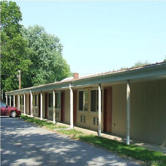 Red Carpet Inn Duncannon New Buffalo Exterior foto